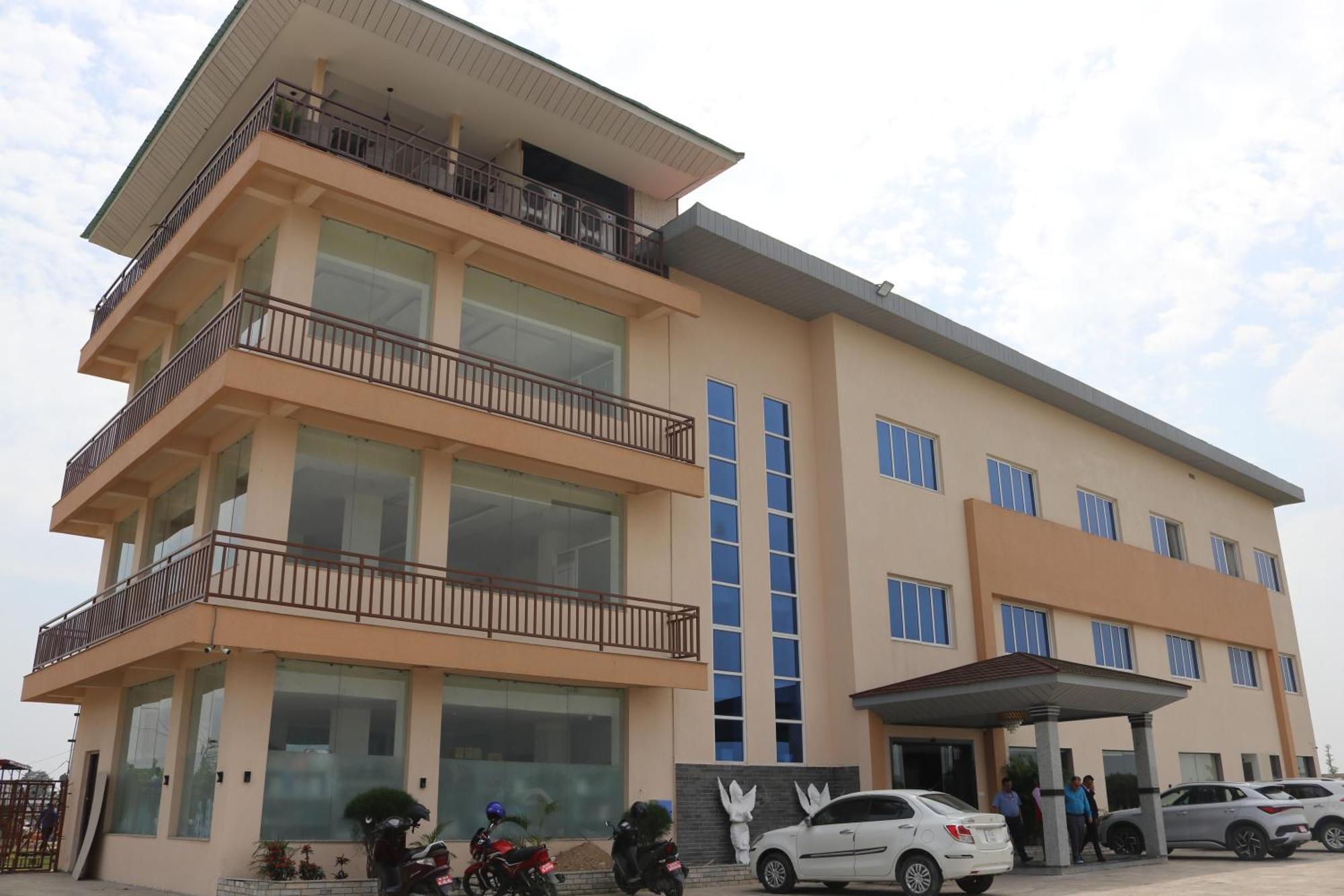 Galaxy Garden Resort Bharatpur  Bagian luar foto