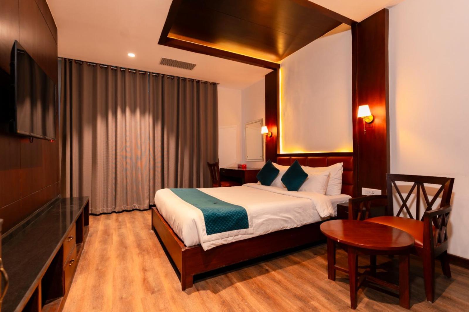 Galaxy Garden Resort Bharatpur  Bagian luar foto