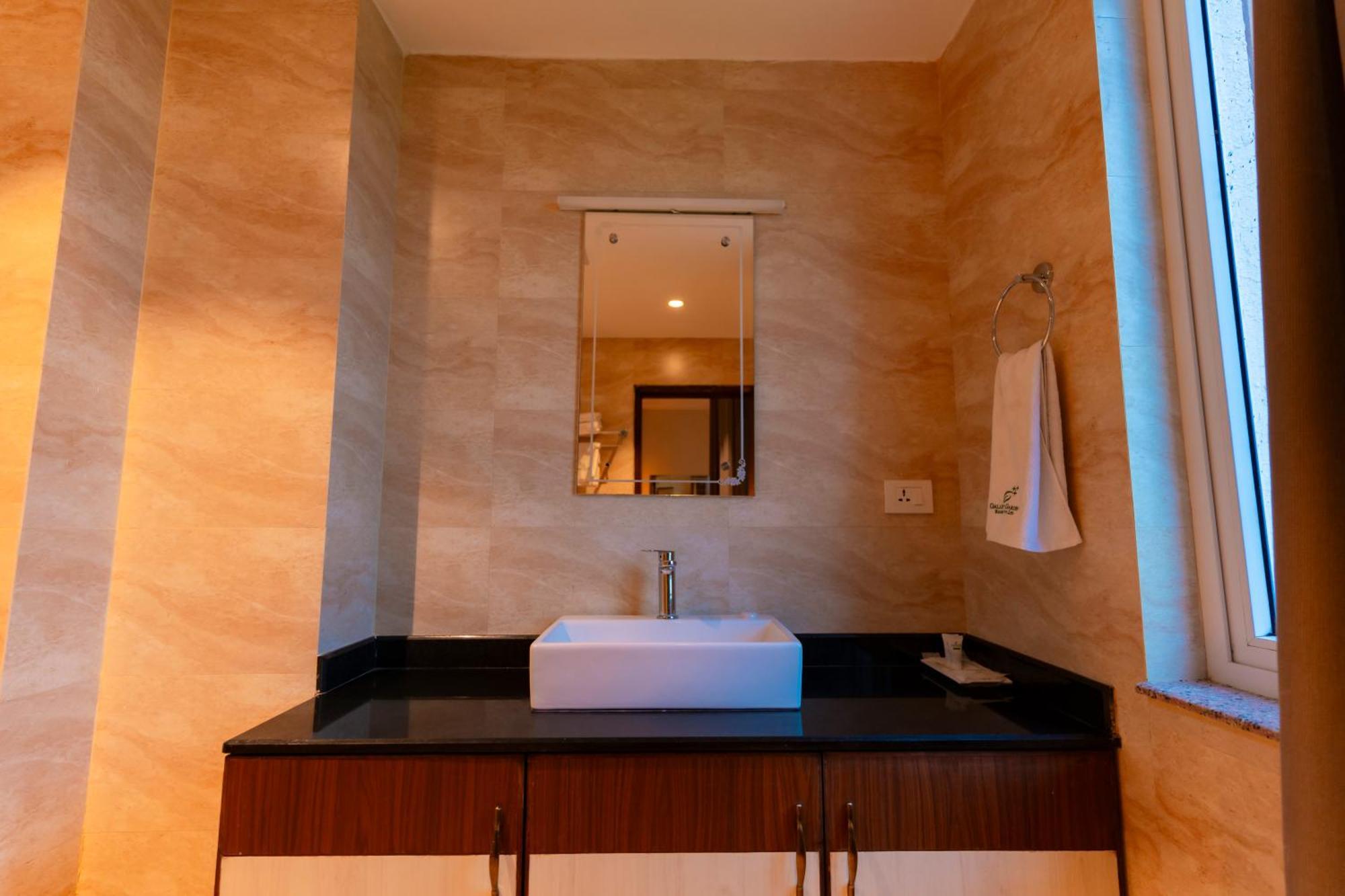 Galaxy Garden Resort Bharatpur  Bagian luar foto